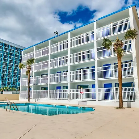 Beachcomber Inn & Suites-2